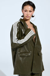 DAY TIME LOVIN OVERSIZED BLAZER IN OLIVE