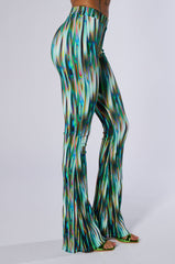 TRIPPY MULTICOLOR KICK FLARE LEGGING