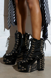 AZALEA WANG XENON BLACK CHUNKY BOOTIE