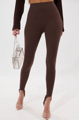 DRIVE ME CRAZY STIRRUP LEGGING IN BROWN