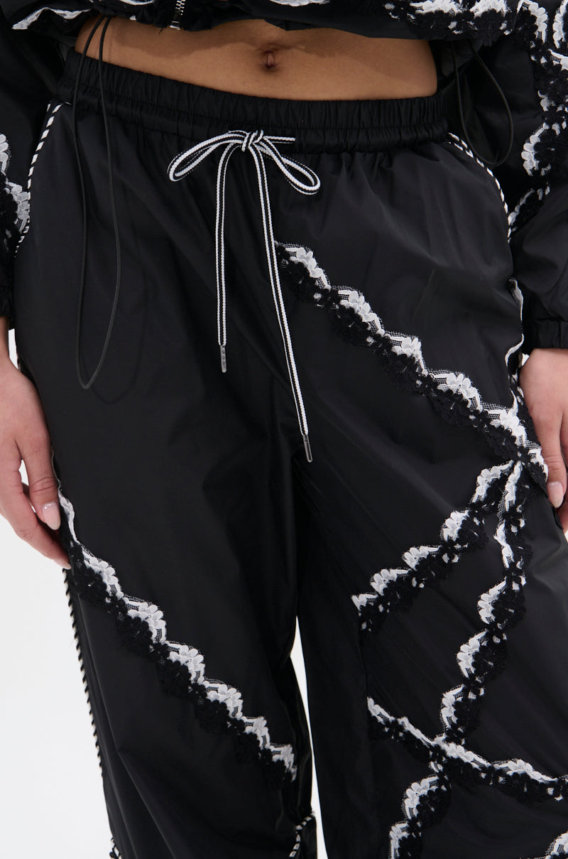 STRIKE OUT LACE TRIM JOGGER