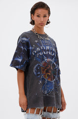 INSANE OVERSIZED TEE