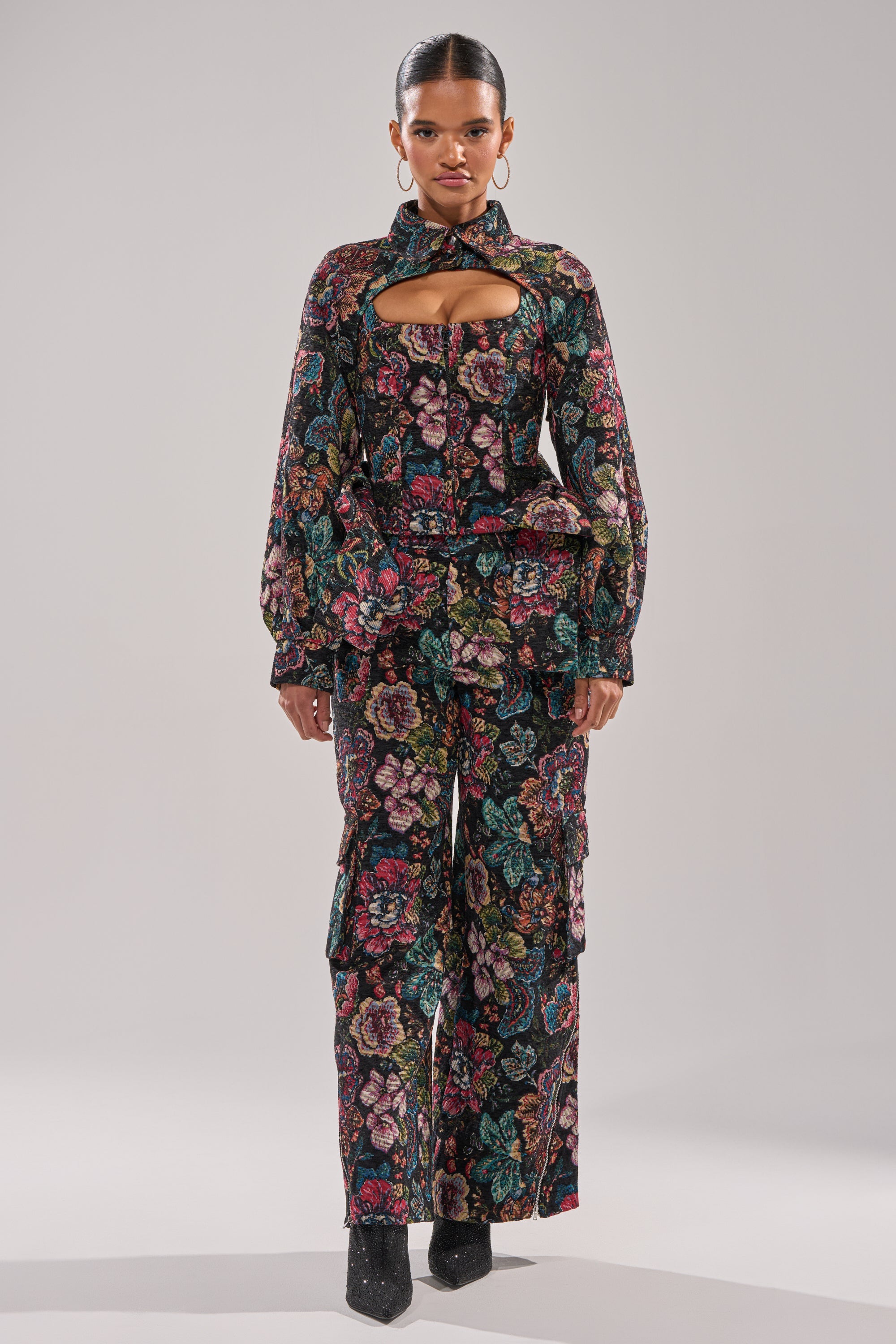 PRETTY LITTLE LADY BROCADE TROUSER