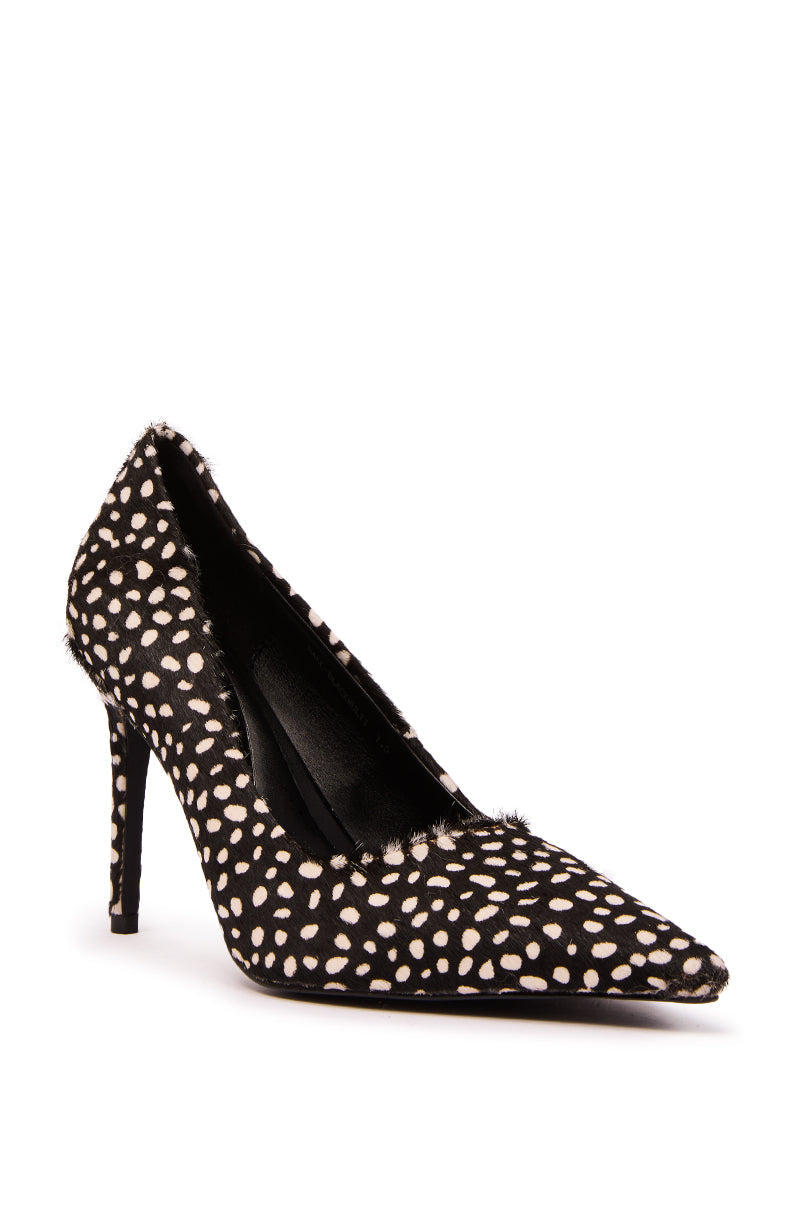 AZALEA WANG HALL BLACK MULTI SPOTTED PONY HAIR PUMP