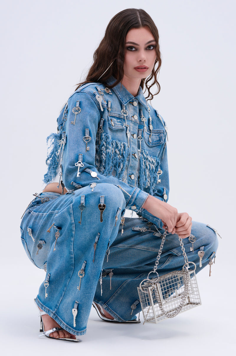 KEY TO THE CITY CROPPED DENIM JACKET