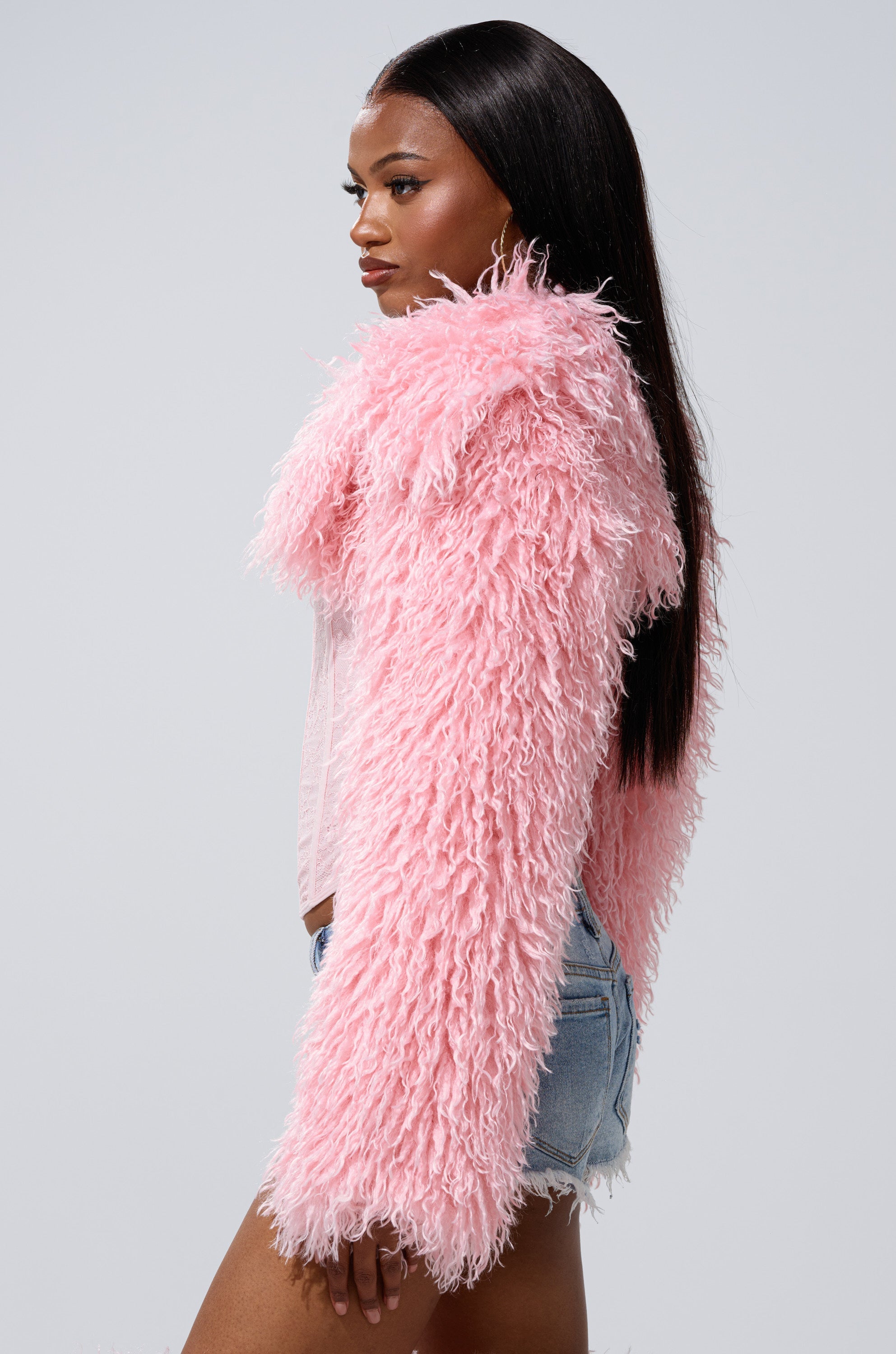 LEILA ULTRA CROP FAUX FUR IN LIGHT PINK