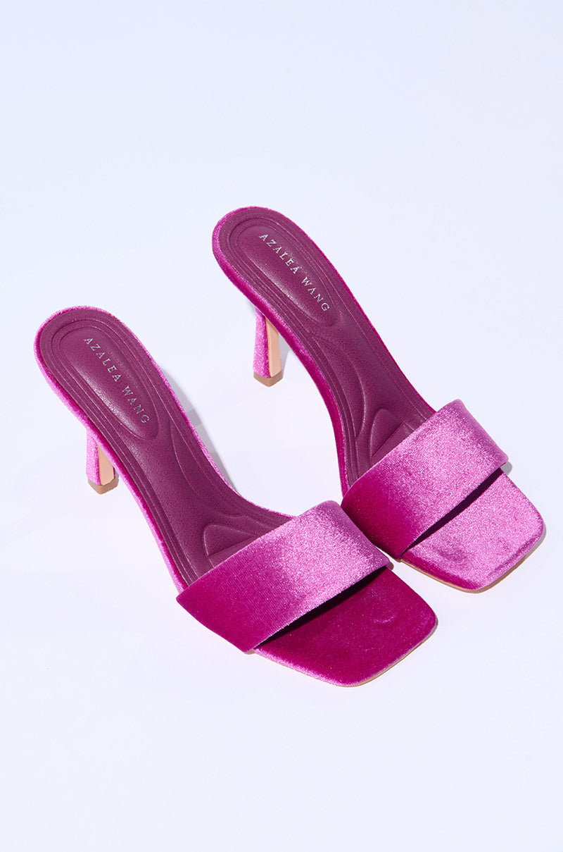 AZALEA WANG PERSUASION FUCHSIA SANDAL