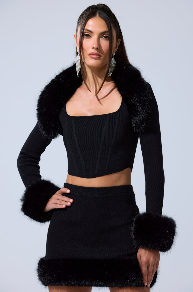 BIG MOOD FUR TRIM SHRUG IN BLACK