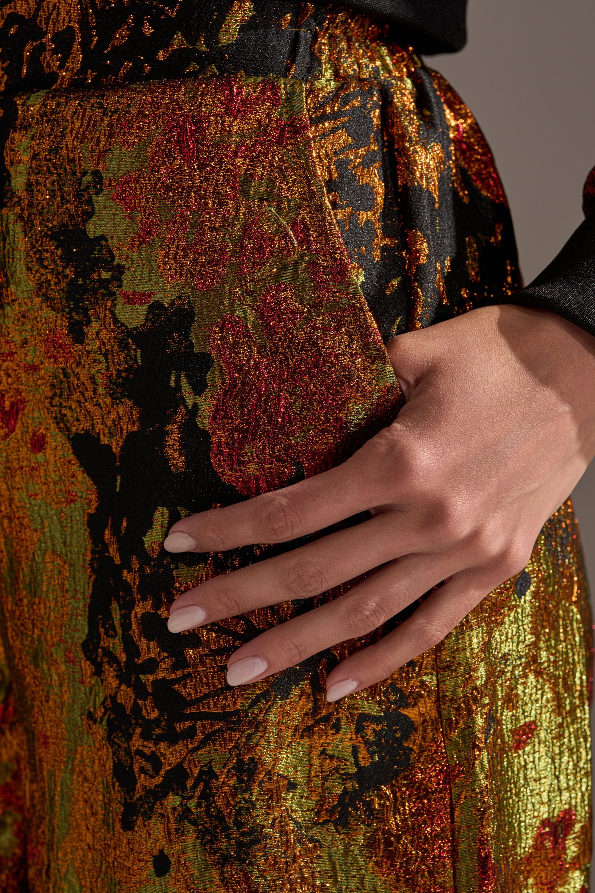 TWIN FLAME BROCADE BERMUDA SHORTS