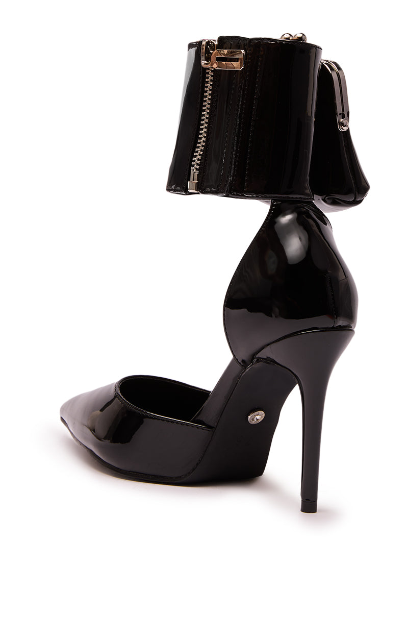 AZALEA WANG TZIVA BLACK COIN PURSE PUMP