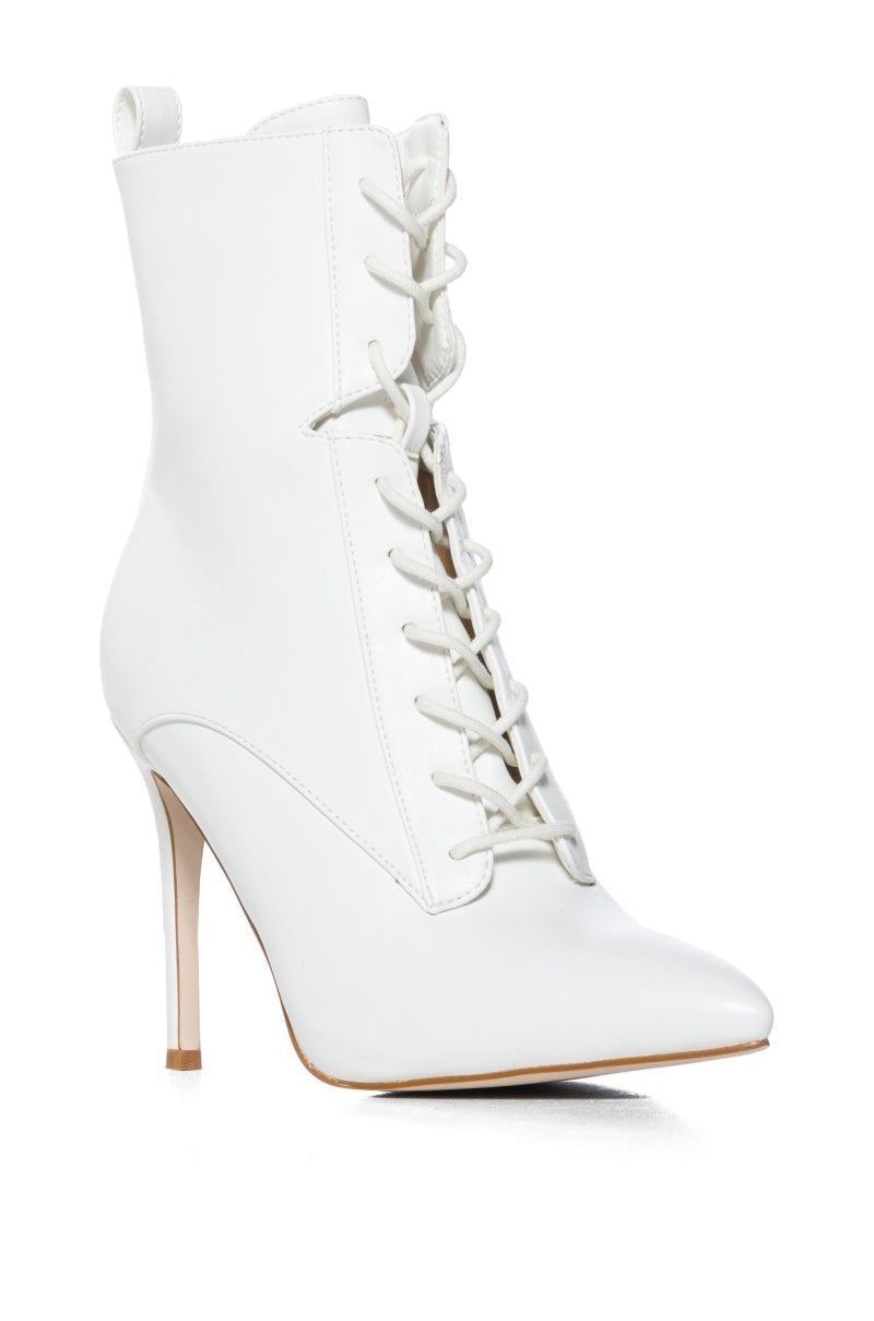 AZALEA WANG ASTORIA LACE UP STILETTO BOOTIE IN WHITE