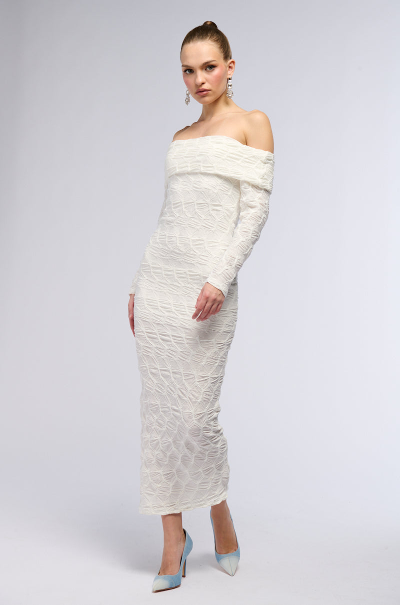 IT'S A VIBE OFF THE SHOULDER MIDI DRESS