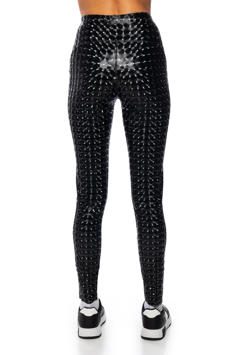 RIO CHECKER PRINT HIGH RISE LEGGING WITH 4 WAY STRETCH